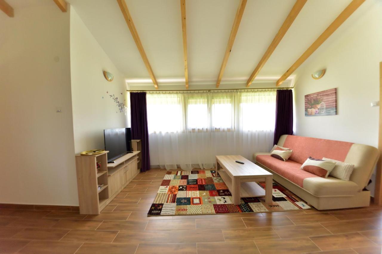 La Livada Valea Danului Exterior foto